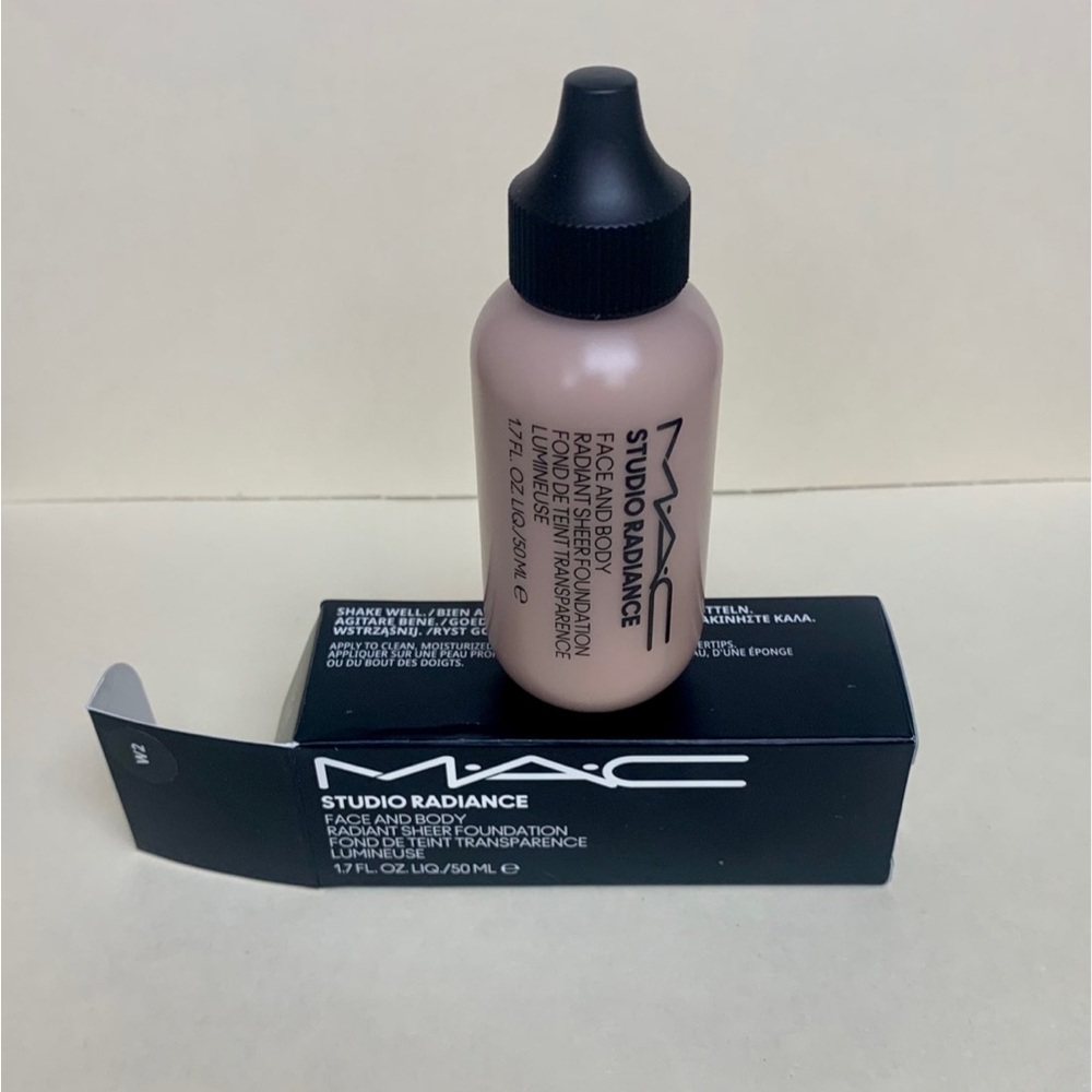 MAC Studio Radiance Face And Body Radiant Sheer Foundation W2 1.7oz NIB